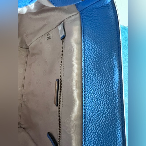 Tory Burch book bag - Picture 10 of 12